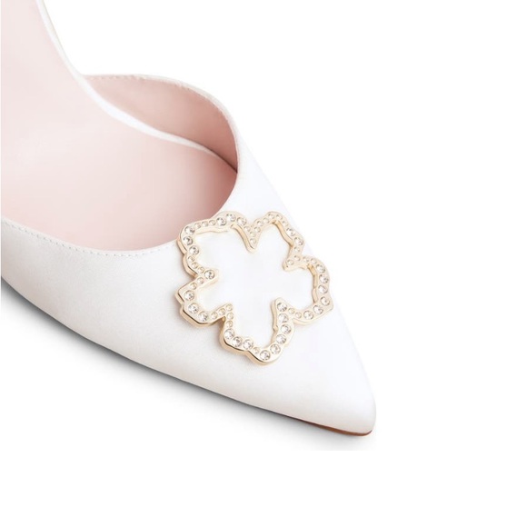 Ted Baker London
Betzayy Embellished
Slingback Court Pump - Picture 4 of 4